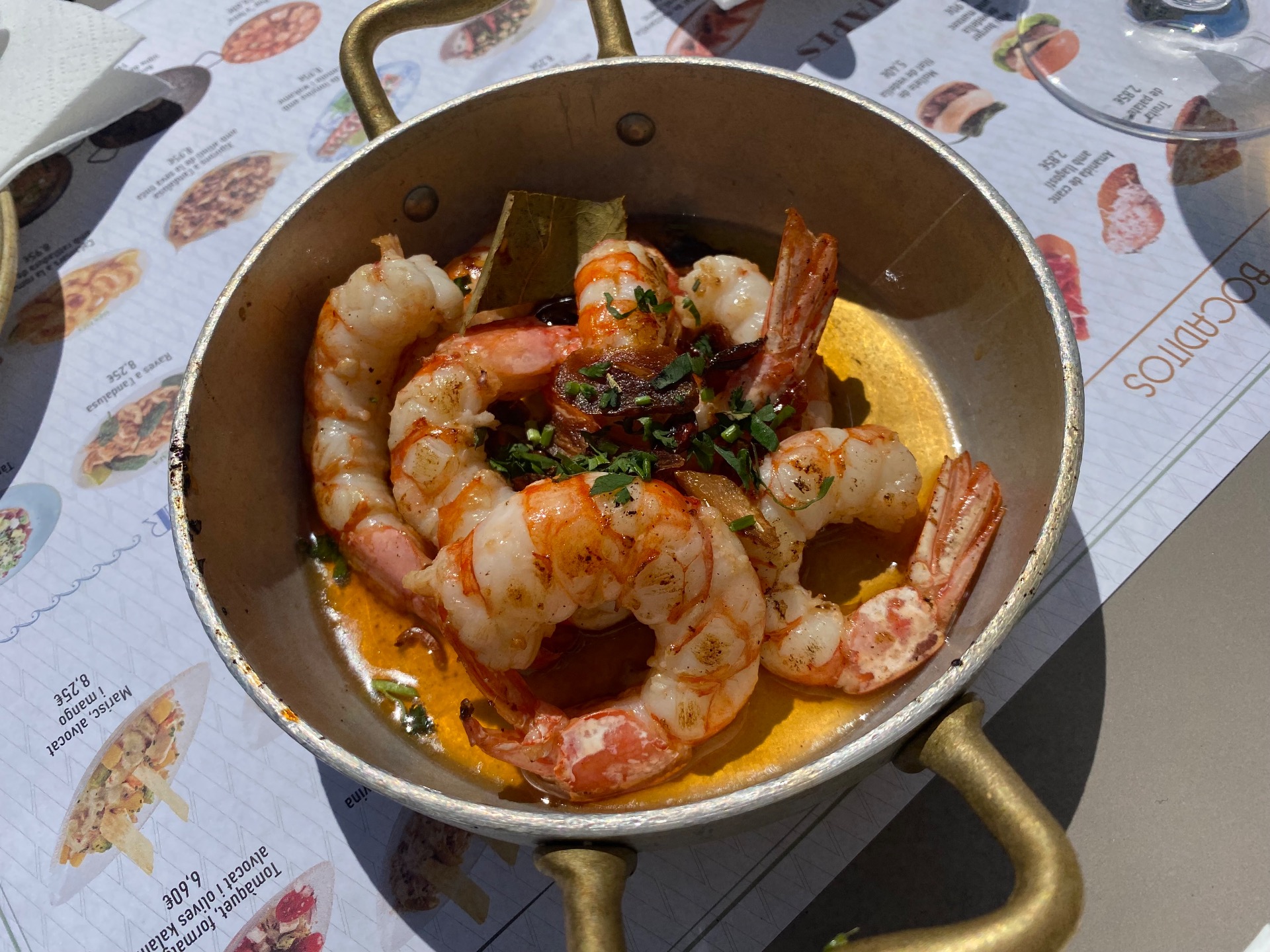 Gambas - milujem krevety. Všetky druhy a na všetky sposoby. Ale nie, hlavu nevycucnem.